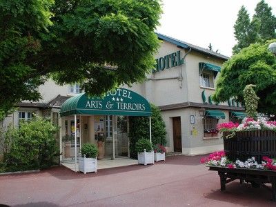 Hotel Logis Arts et Terroirs 4*