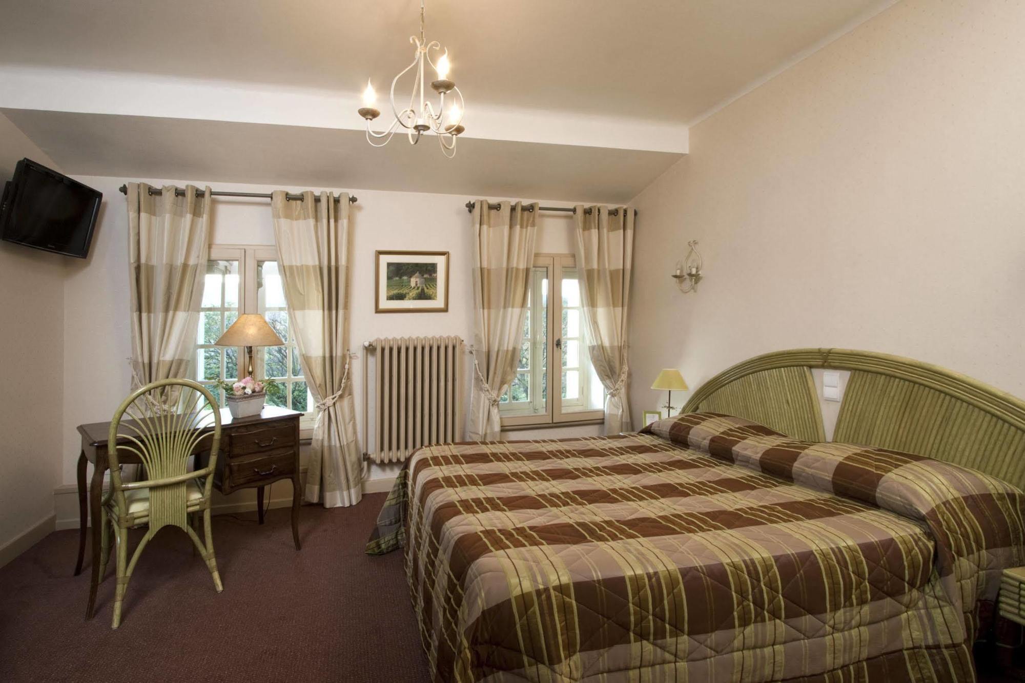 Hotel Logis Arts et Terroirs 4*
